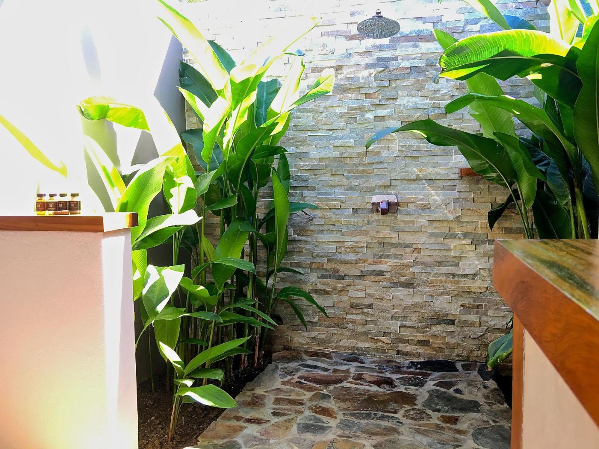 Naukacuvu Island Paradise Cove Resort מראה חיצוני תמונה